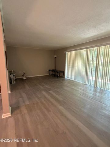 396 REGENCY WOOD Drive 17, Jacksonville, FL 32225