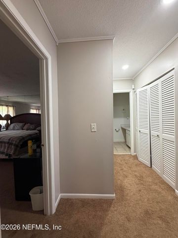 396 REGENCY WOOD Drive 17, Jacksonville, FL 32225