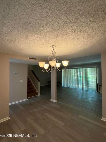 396 REGENCY WOOD Drive 17, Jacksonville, FL 32225
