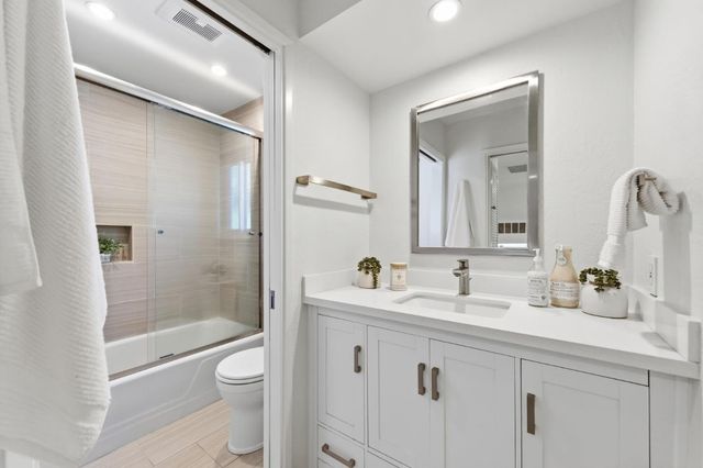 2404 Melendy Drive, San Carlos, CA 94070
