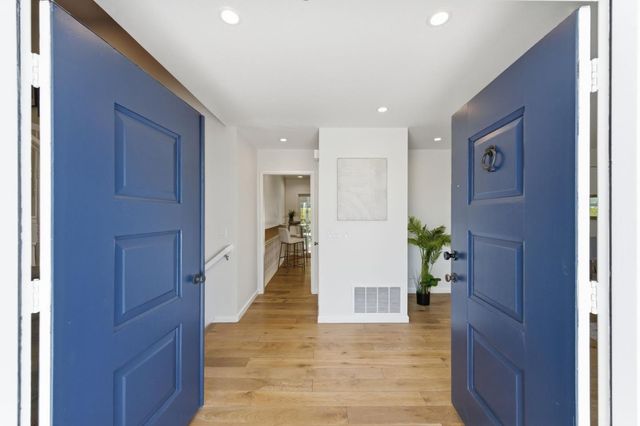 2404 Melendy Drive, San Carlos, CA 94070