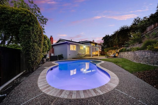 2404 Melendy Drive, San Carlos, CA 94070