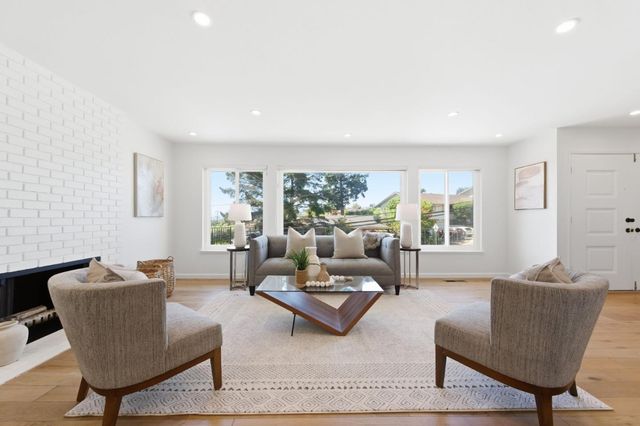 2404 Melendy Drive, San Carlos, CA 94070