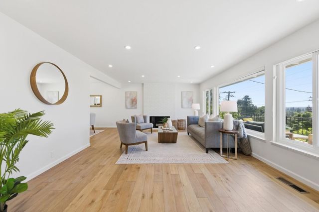 2404 Melendy Drive, San Carlos, CA 94070