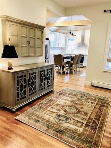 32 East Bowery Street, Newport, RI 02840