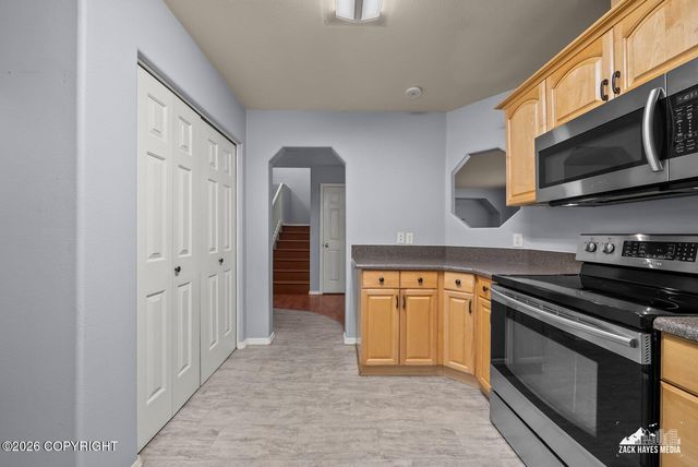 7532 Eastbrook Circle, Anchorage, AK 99504