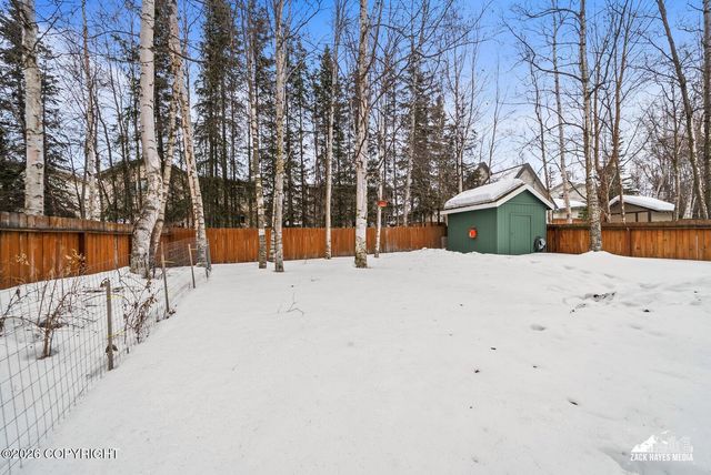 7532 Eastbrook Circle, Anchorage, AK 99504