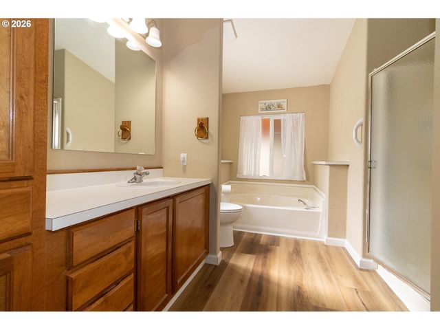 324 JONATHAN Ln, Florence, OR 97439