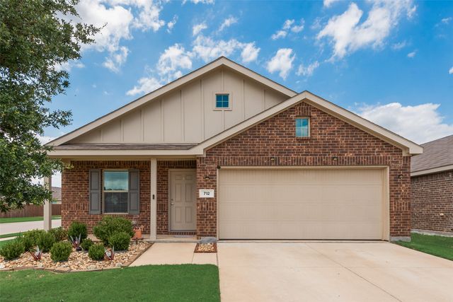 712 Odlozil Lane, Ennis, TX 75119