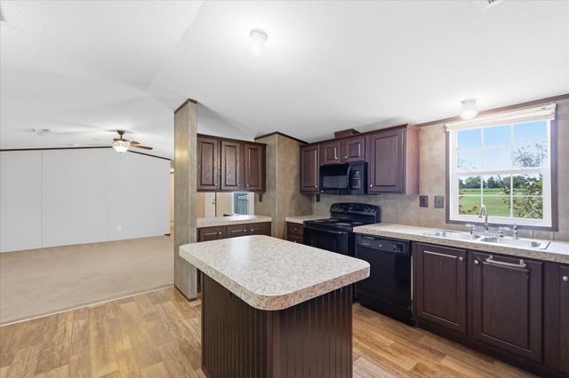 8775 E Fm 273, Ivanhoe, TX 75447