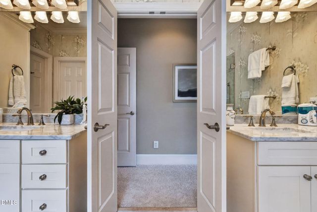 121 Bending Oak Way, Morrisville, NC 27560