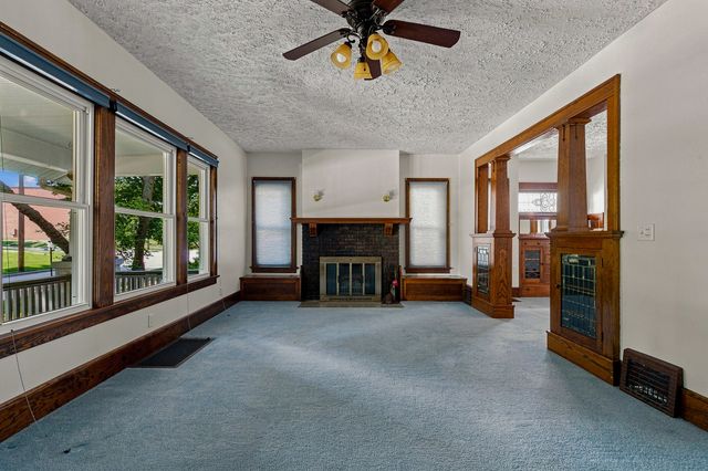 1611 24th Street, Rock Island, IL 61201