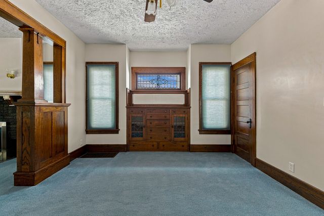 1611 24th Street, Rock Island, IL 61201