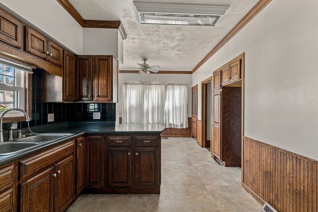1611 24th Street, Rock Island, IL 61201