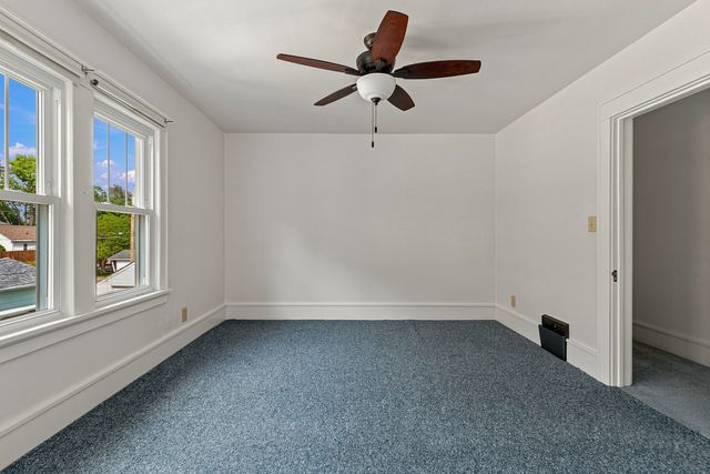 1611 24th Street, Rock Island, IL 61201