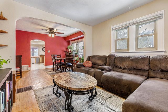 2830 Harvey STREET, La Crosse, WI 54603