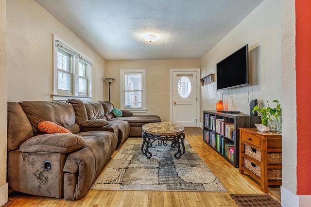 2830 Harvey STREET, La Crosse, WI 54603