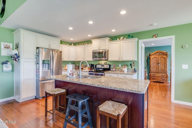 102 Bill Street, Piney Flats, TN 37686