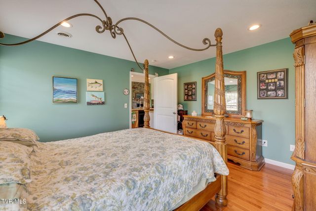 102 Bill Street, Piney Flats, TN 37686