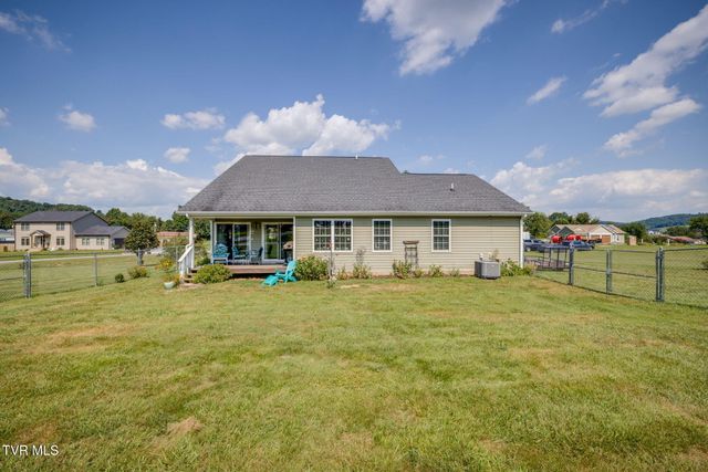 102 Bill Street, Piney Flats, TN 37686