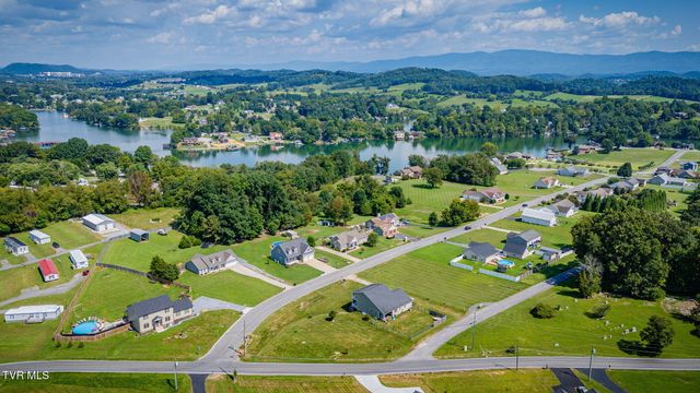 102 Bill Street, Piney Flats, TN 37686