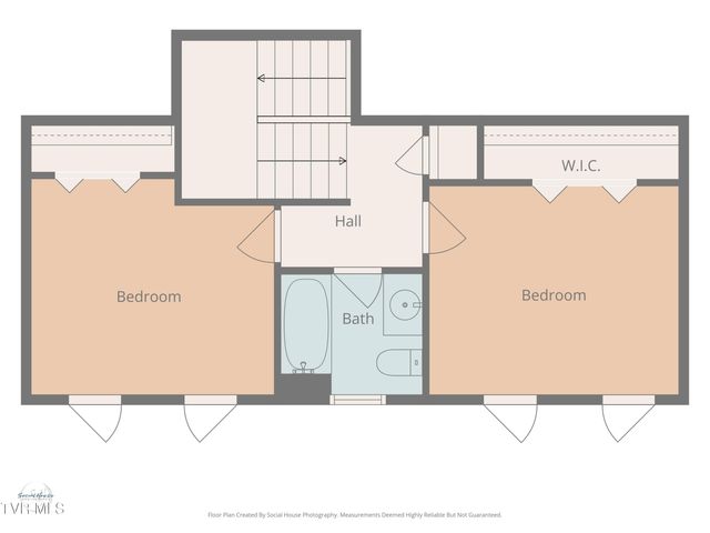 102 Bill Street, Piney Flats, TN 37686