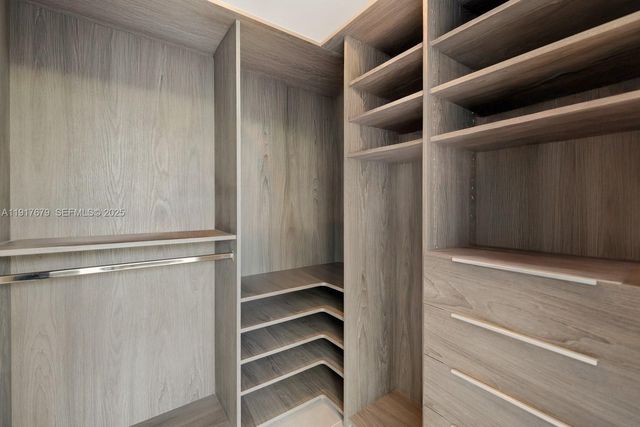 1379 N Venetian Way, Miami, FL 33139