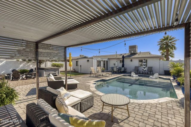 1142 E TEMPE Drive, Tempe, AZ 85288