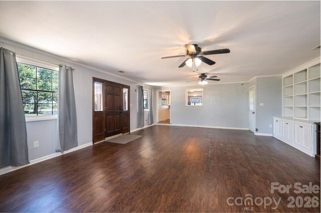 2984 Lutz Boulevard, Newton, NC 28658