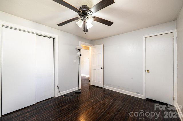2984 Lutz Boulevard, Newton, NC 28658