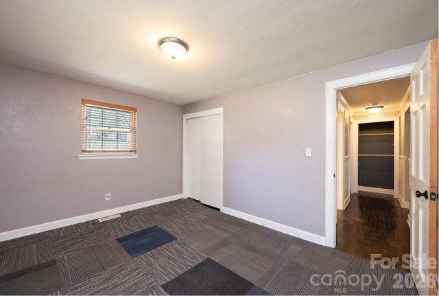 2984 Lutz Boulevard, Newton, NC 28658