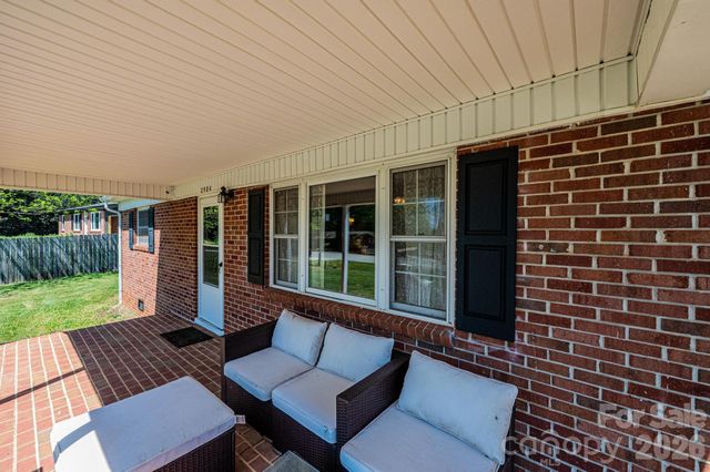 2984 Lutz Boulevard, Newton, NC 28658