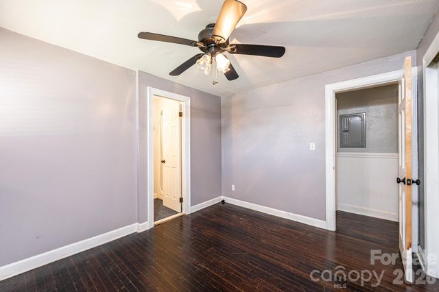 2984 Lutz Boulevard, Newton, NC 28658