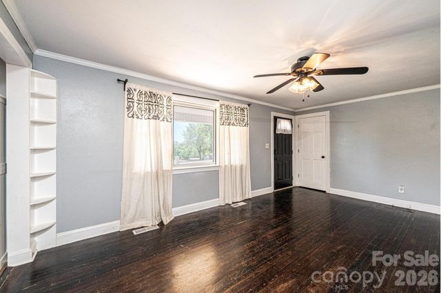 2984 Lutz Boulevard, Newton, NC 28658
