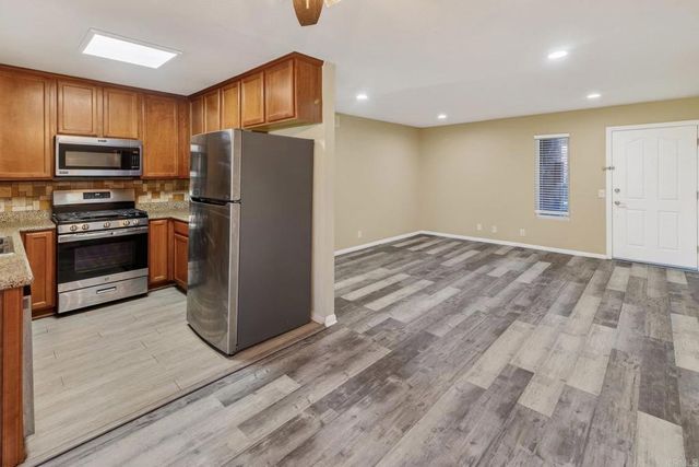 514 Calle Montecito 80, Oceanside, CA 92057