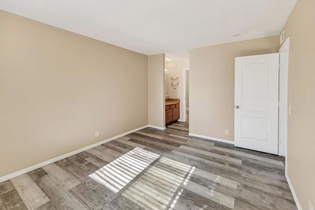 514 Calle Montecito 80, Oceanside, CA 92057