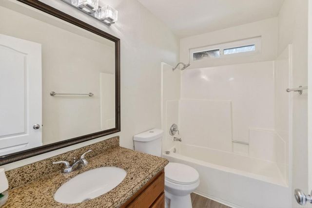 514 Calle Montecito 80, Oceanside, CA 92057