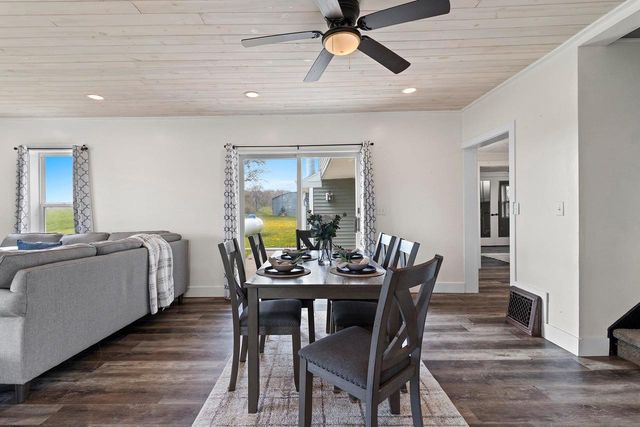 N1613 MANLEY ROAD, Greenville, WI 54942
