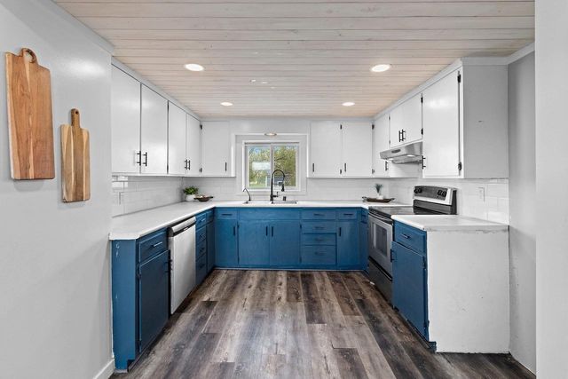 N1613 MANLEY ROAD, Greenville, WI 54942