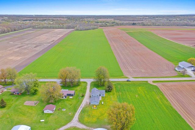N1613 MANLEY ROAD, Greenville, WI 54942