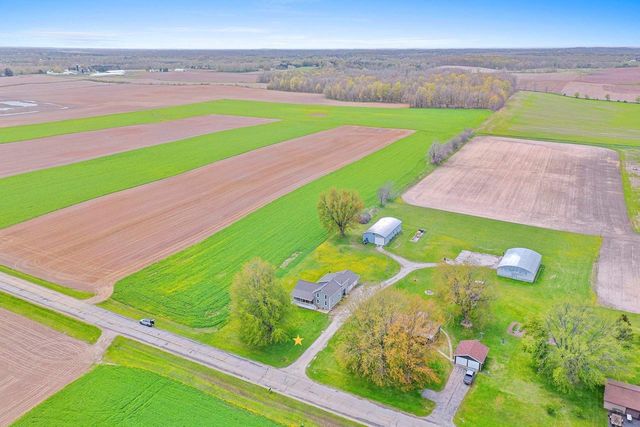 N1613 MANLEY ROAD, Greenville, WI 54942