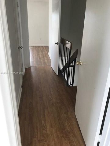 5400 W 20th Ave 101, Hialeah, FL 33016