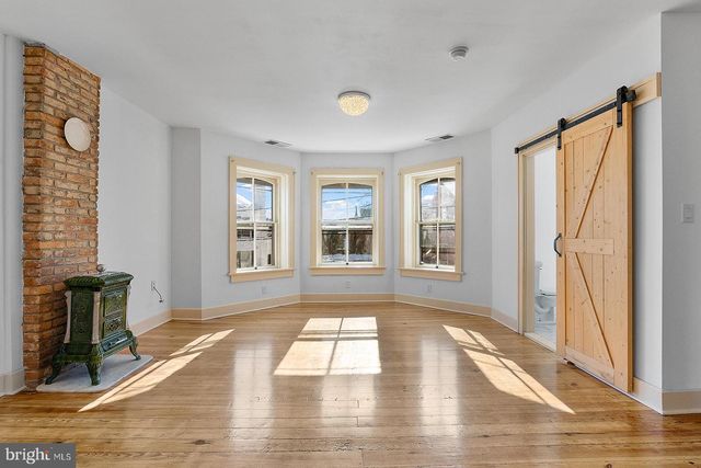 132 AMHERST ST, Winchester, VA 22601