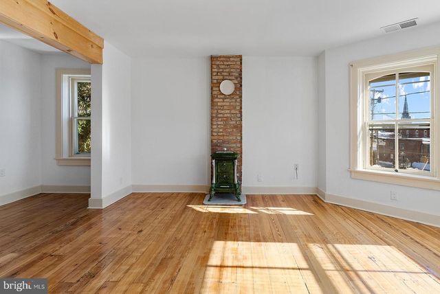 132 AMHERST ST, Winchester, VA 22601