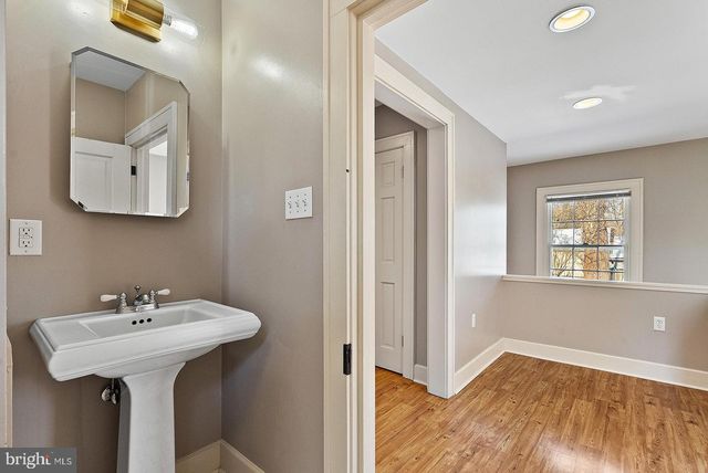 132 AMHERST ST, Winchester, VA 22601