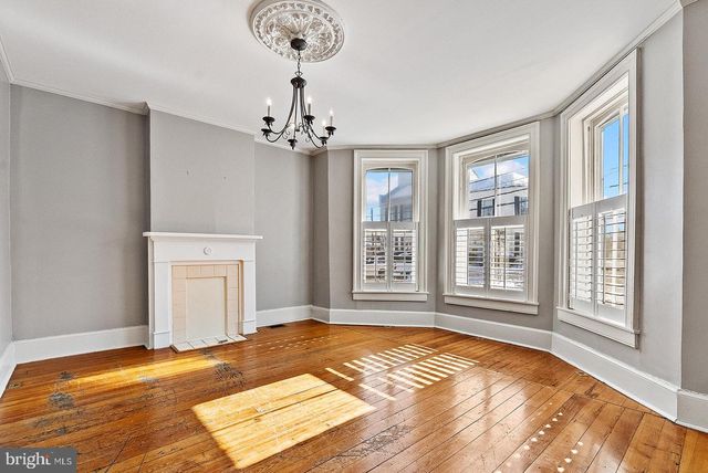 132 AMHERST ST, Winchester, VA 22601