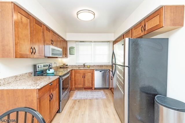 57 Oriole Dr, Allamuchy Twp., NJ 07840