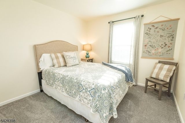 57 Oriole Dr, Allamuchy Twp., NJ 07840