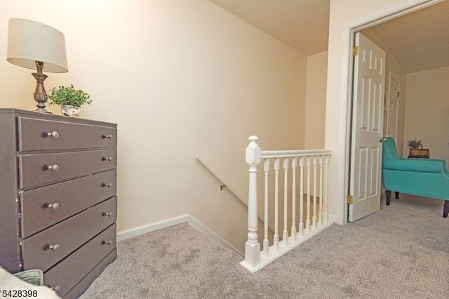 57 Oriole Dr, Allamuchy Twp., NJ 07840