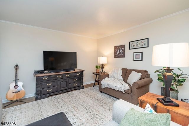 57 Oriole Dr, Allamuchy Twp., NJ 07840